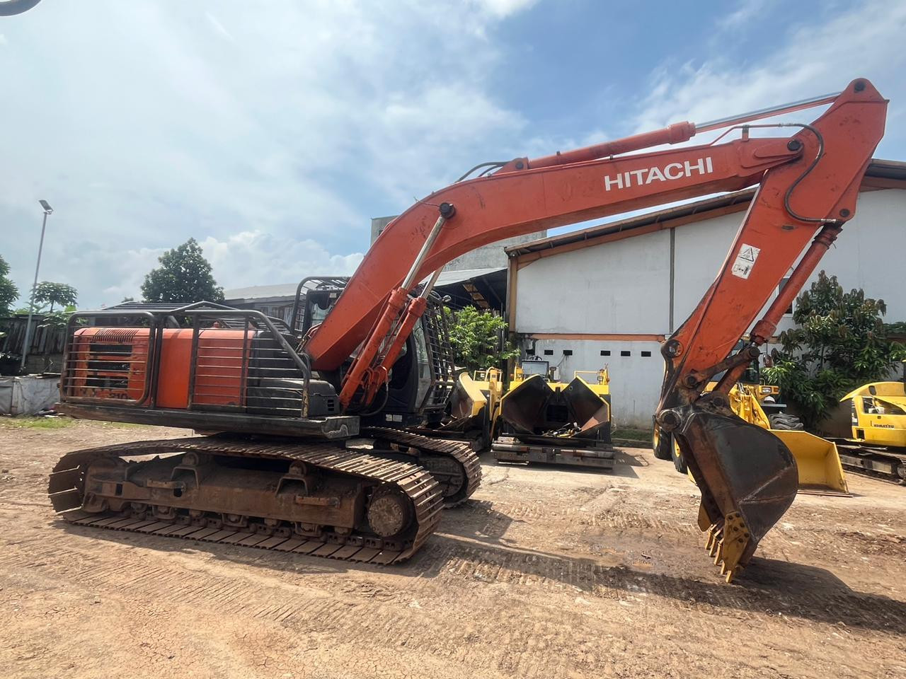 HITACHI ZAXIS 210F